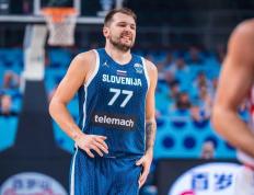 问鼎娱乐- 东契奇身价多少亿 