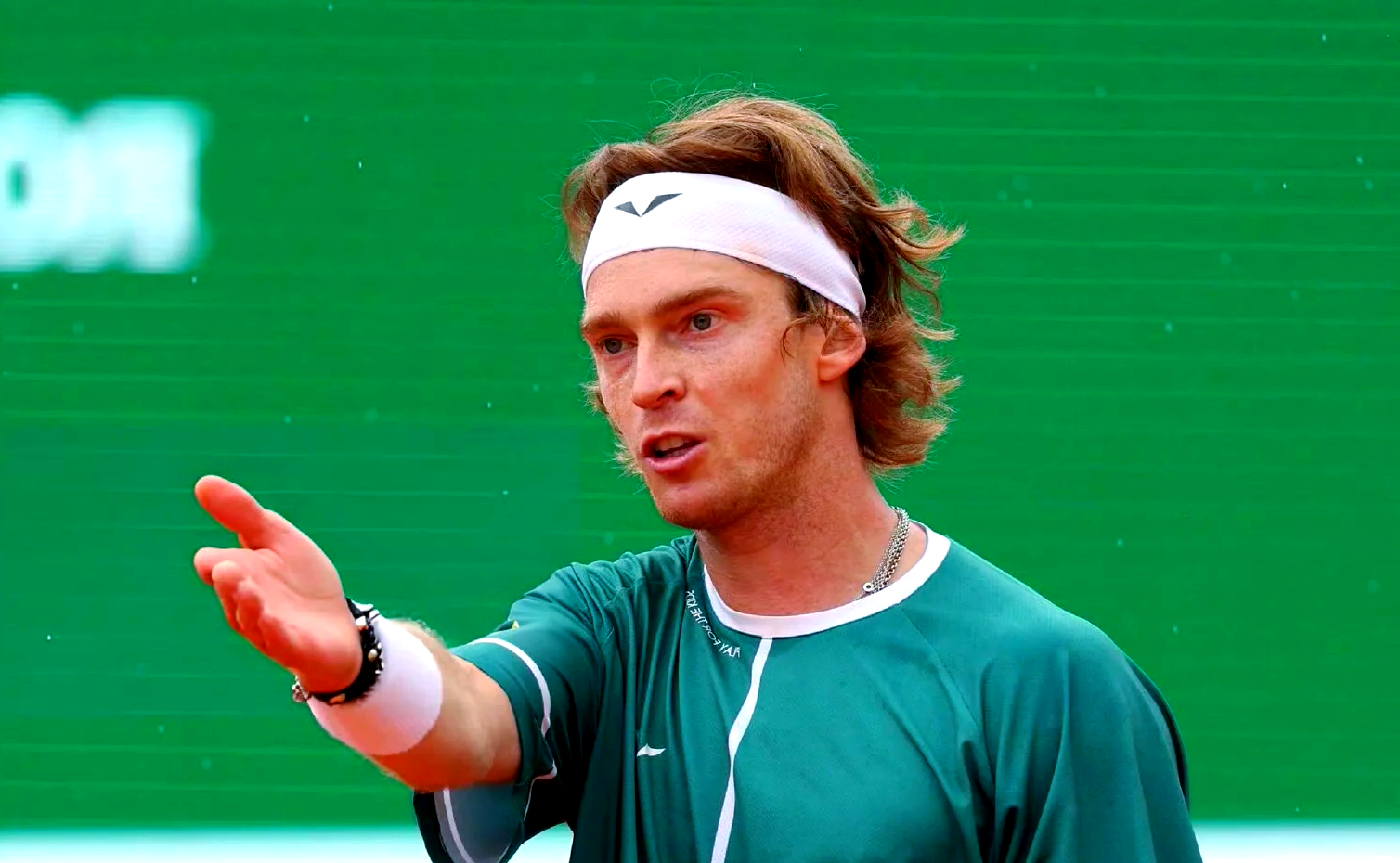 问鼎娱乐-费德勒连续五场比赛得分超过连败，美国队挑战极限！的简单介绍